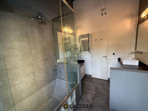 Venta De Casa En El Bajo De San Isidro