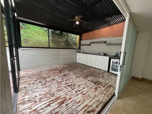 Casa Poblado-san Lucas 366mt2-4 Alcobas + Estudio-exclusiva Unidad
