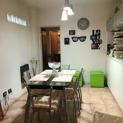 Semipiso De 2 Ambientes Al Frente En Venta/ Remedios De Escalada