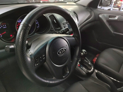 Imagem 12 de 15 de Kia Cerato 2012 1.6 Ex Aut. 4p