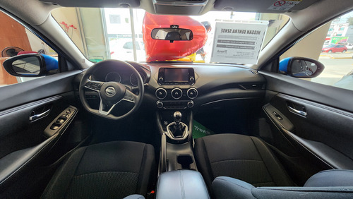 Nissan Sentra 2.0 Sense Mt