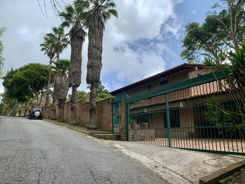 Hermosa Casa En Venta En Alto Hatillo