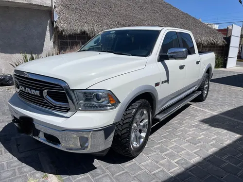 Dodge LARAMIE 5.7 Laramie Mcab 4x4 Mt