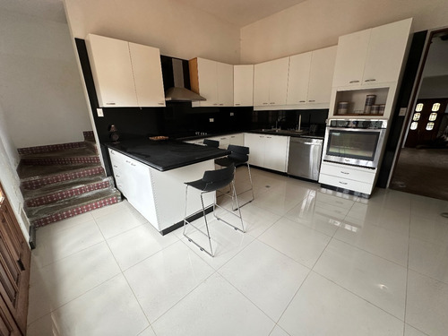 Casa En Venta En La Lagunita