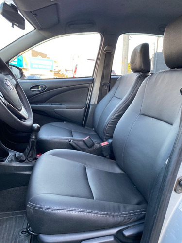 Toyota Etios Sedán XLS 1.5 (Flex)