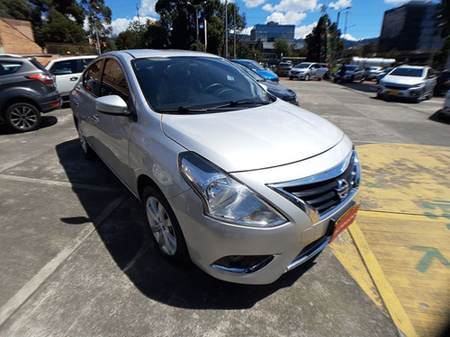 Nissan Versa 2015