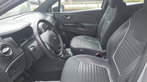 Imagem 4 de 10 de Renault Captur Intense At. 19/20