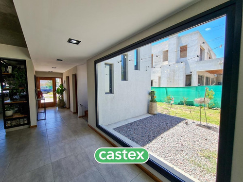 Imagen 18 de 30 de Muy Linda Casa En Venta En Terralagos