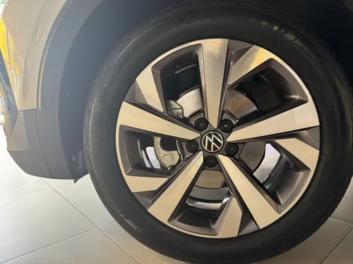 Volkswagen Taigun 1.0 Tsi Comfortline At