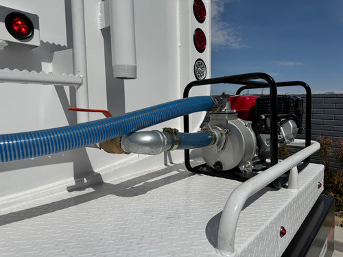 Pipa Seminueva Freightliner M2 106 Año 2014 Cap: 10,000 Lts