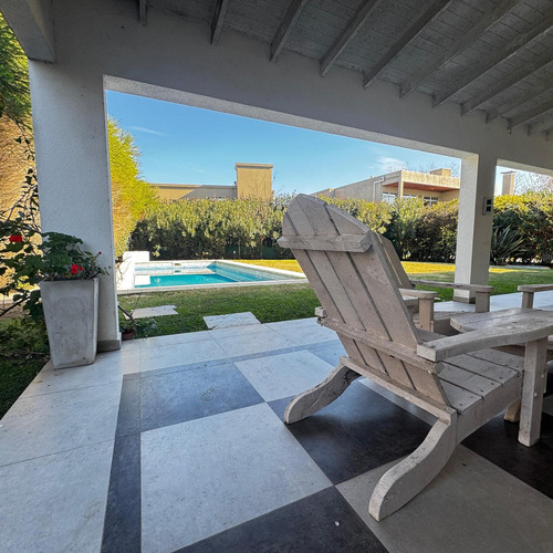 Casa En Venta En Barrio Cerrado Weston,moreno