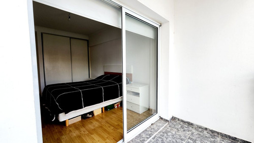 Venta Dpto 3 Amb Doble Balcon Caseros Norte