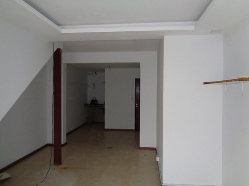 Imagen 3 de 9 de Local - Fisherton - Chazarreta Y Donado- 31 M2 -bajisimos Impuestos- Posibilidad De Financiar!
