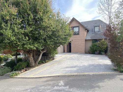 Maravillosa Casa En Venta Condominio 4d-3b En La Florida