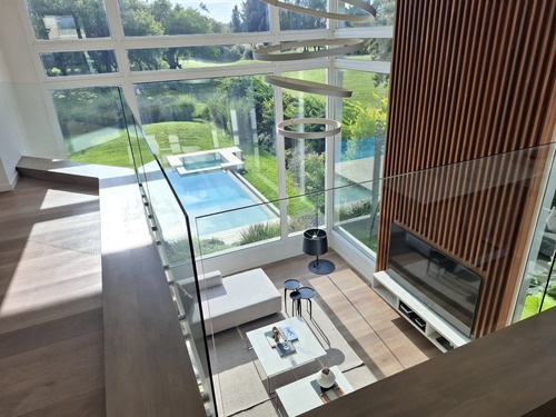 Casa . Venta. Buenos Aires Golf . Bella Vista.