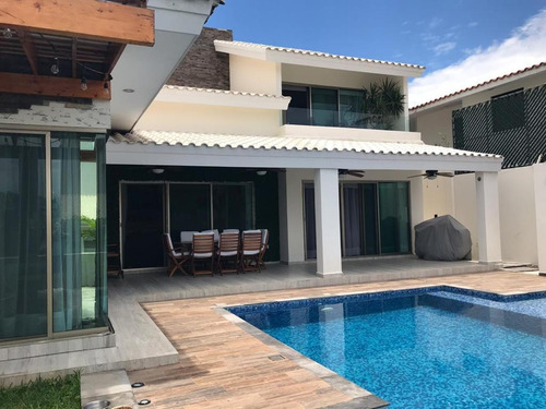 Imagen 20 de 27 de Fracc. Vista Bella, Hermosa Casa En Renta Amueblada Con Alberca Y 3 Recámaras