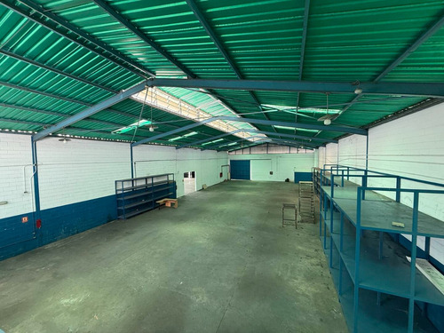 Se Vende Galpon En Terrazas De Castilliyo San Diego Valencia