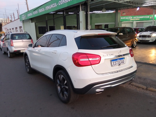 Imagem 3 de 7 de I/m Benz Gla 200 Ff