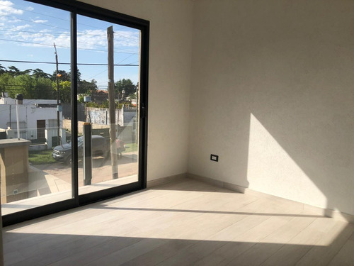 Imagen 8 de 12 de Hermosos Duplex A Estrenar