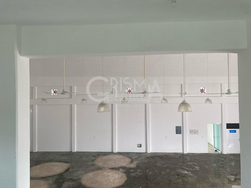 Amplia Bodega En Excelente Ubicación En Venta O Renta En Tuxpan, Ver