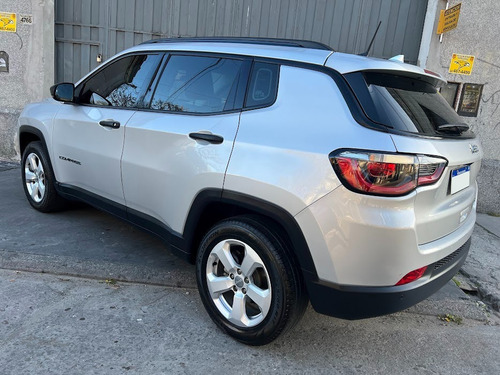 Imagen 3 de 25 de Jeep Compass Sport 2018 / 41000km Unico Dueño