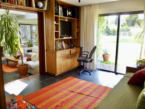 Moderna Casa En Alquiler Anual 4 Dormitorios-marley