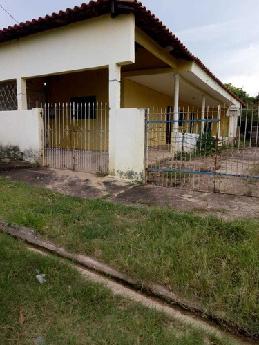 Chácara 1000mts. Sala, Quarto, Cozinha, Banheiro,lavanderia