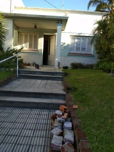 Imagen 2 de 15 de Casa En Venta De 4 Dormitorios En Buceo (ref: Vld-919)