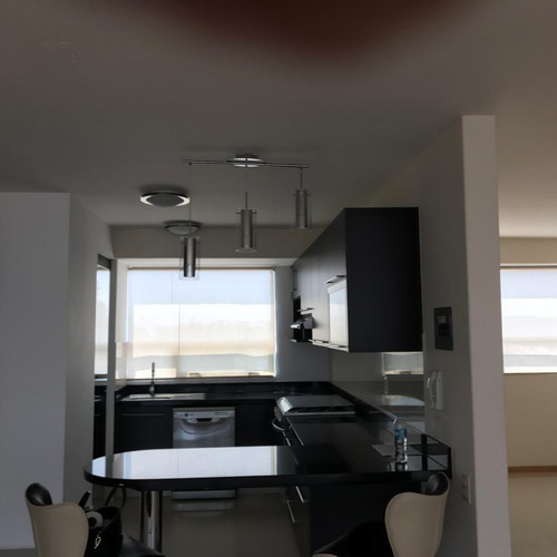 Imagen 8 de 14 de Hermoso Y Amplio Departamento Vistas A La Ciudad