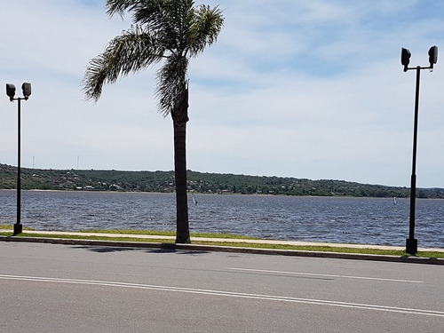 Locales En Venta - En Plena Costanera De Villa Carlos Paz, Gran Vista Al Lago ! Unidades De Entrega