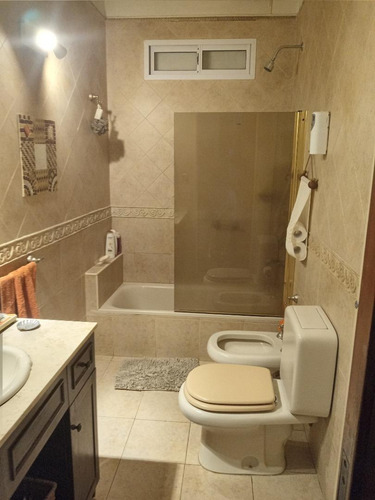 Imagen 10 de 17 de Hermoso Chalet 4 Ambientes En Olivos