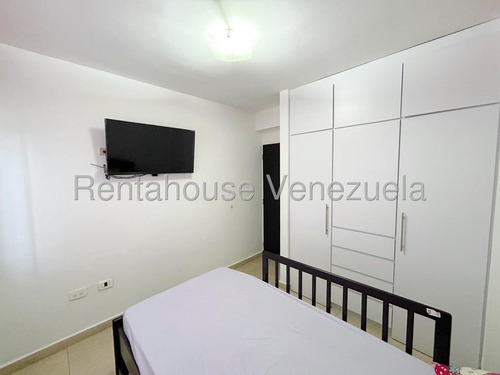 Marcos González Vende Hermoso Apartamento Zona Oeste Barquisimeto Lara #25-6813
