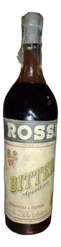 Antigua Botella De Aperitivo Rossi Con Su Contenido Original