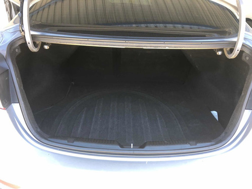 Hyundai Elantra Gls Automático Año 2015