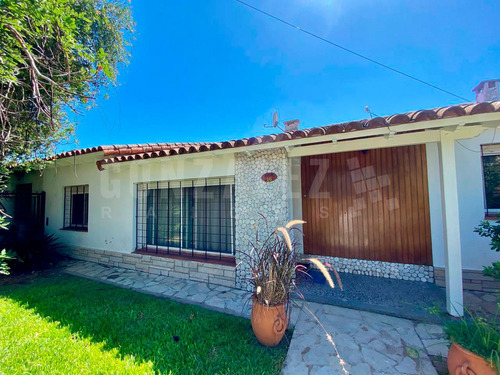 Casa 4 Amb Con Piscina - Ciudad Evita