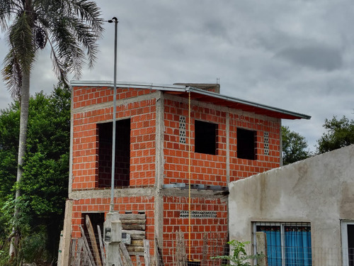 Vendo Terreno Barrio Sana Mide 14,30 De Ancho X 30 Metros De