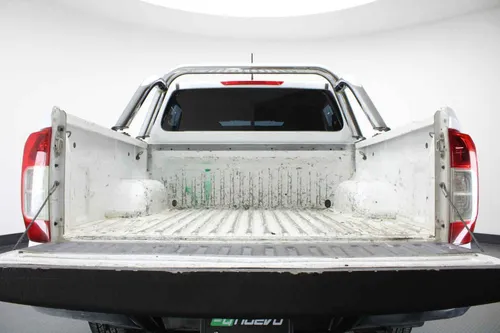 Nissan Doble Cabina Np300 2020