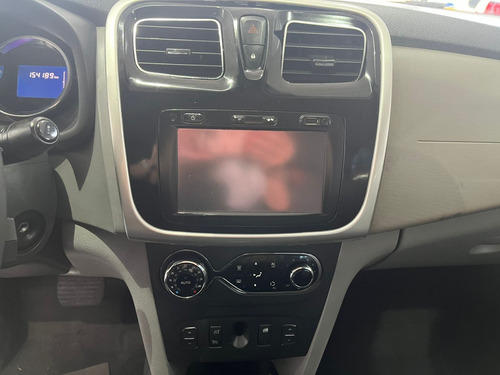 Renault Logan Dynamique Hi-Flex 1.6 8V 4p