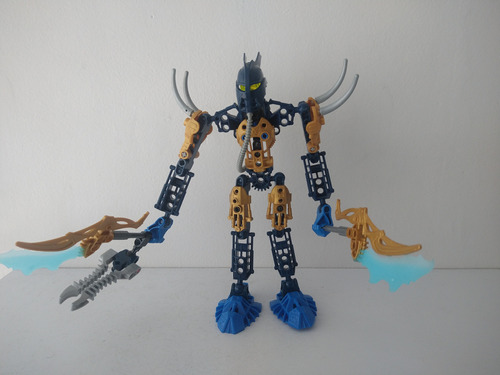 Bionicle  8981 Tarix