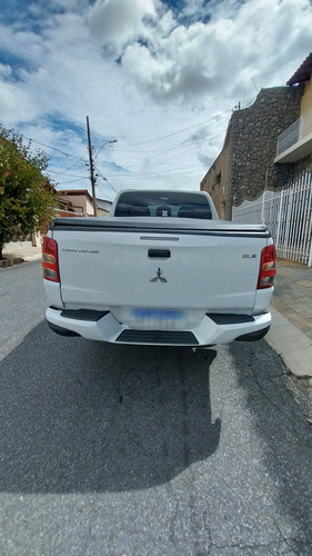 Mitsubishi L200 2.4 Triton Sport Gls Cab. Dupla 4x4 Aut. 4p 6 marchas