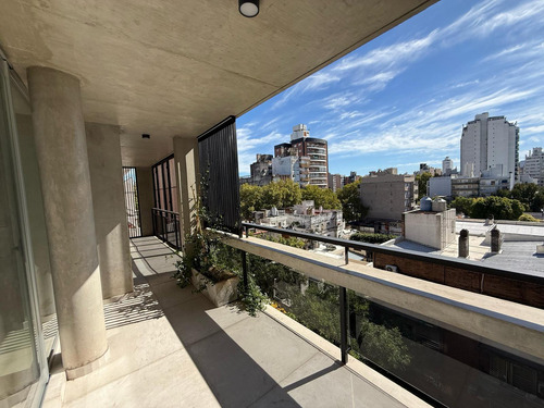 Venta Departamento De 120m² · 4 Ambientes 1 Cochera Amenities Barrio Lourdes, Distrito Centro