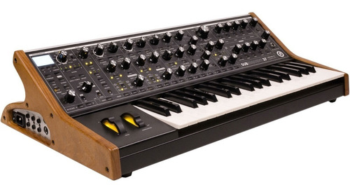 Subsequent 37 - Sintetizador Análogo - Moog - Audiotecna