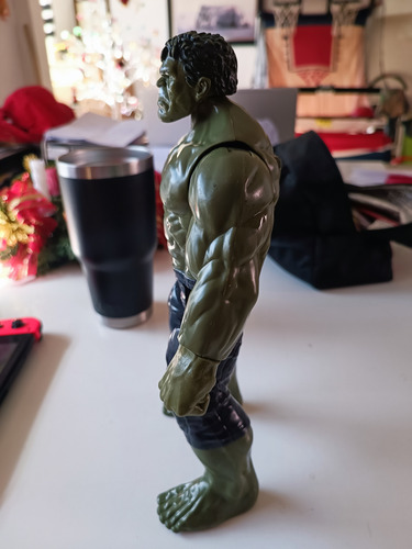 Muñeco Hasbro Marvel Hulk 2017 (Usado)