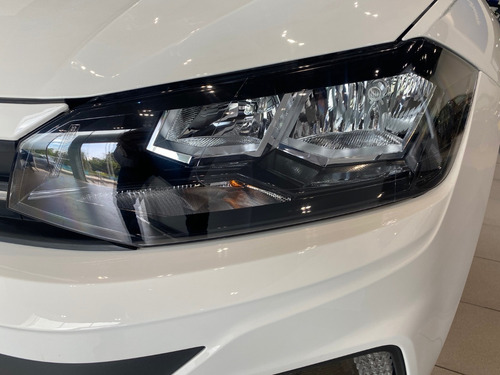 Imagen 13 de 24 de Volkswagen Virtus Trendline Mec Unidades Limitadas 2023