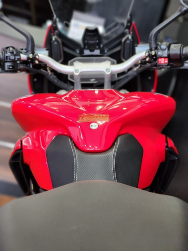 Imagen 24 de 25 de Mv Agusta Turismo Veloce Rosso No Ducati, No Multistrada