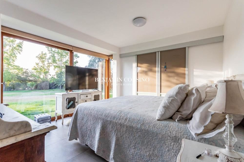 Casa En Arriendo De 4 Dorm. En Colina
