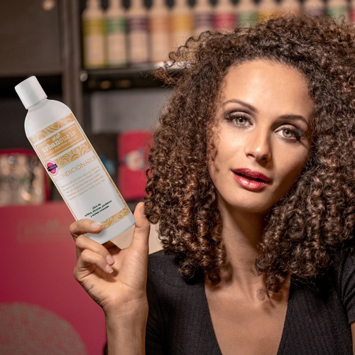 Imagen 7 de 7 de Acondicionador Urban Curls Para Rizos 360 Ml