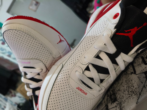 Tenis Jordan Caballero (Usado)