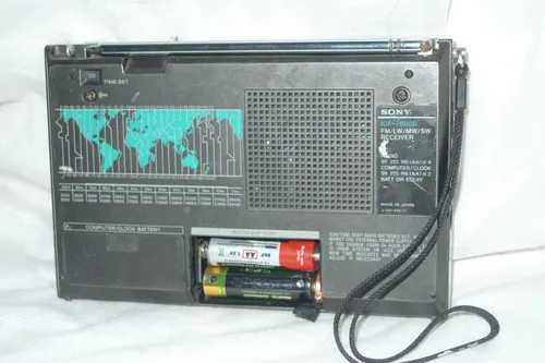 Rádio Sony Icf 7600d Sw E Ssb Anos 80 Funcionado -grundig