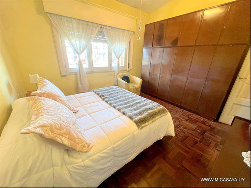 Venta Casa Padrón Único, En Curva De Maroñas, Dos Dormitorios, Jardín, Gran Patio Semi Techado Con Parrillero Y Lugar Para Auto Al Frente